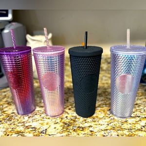 Pack of 4 Starbucks cups
